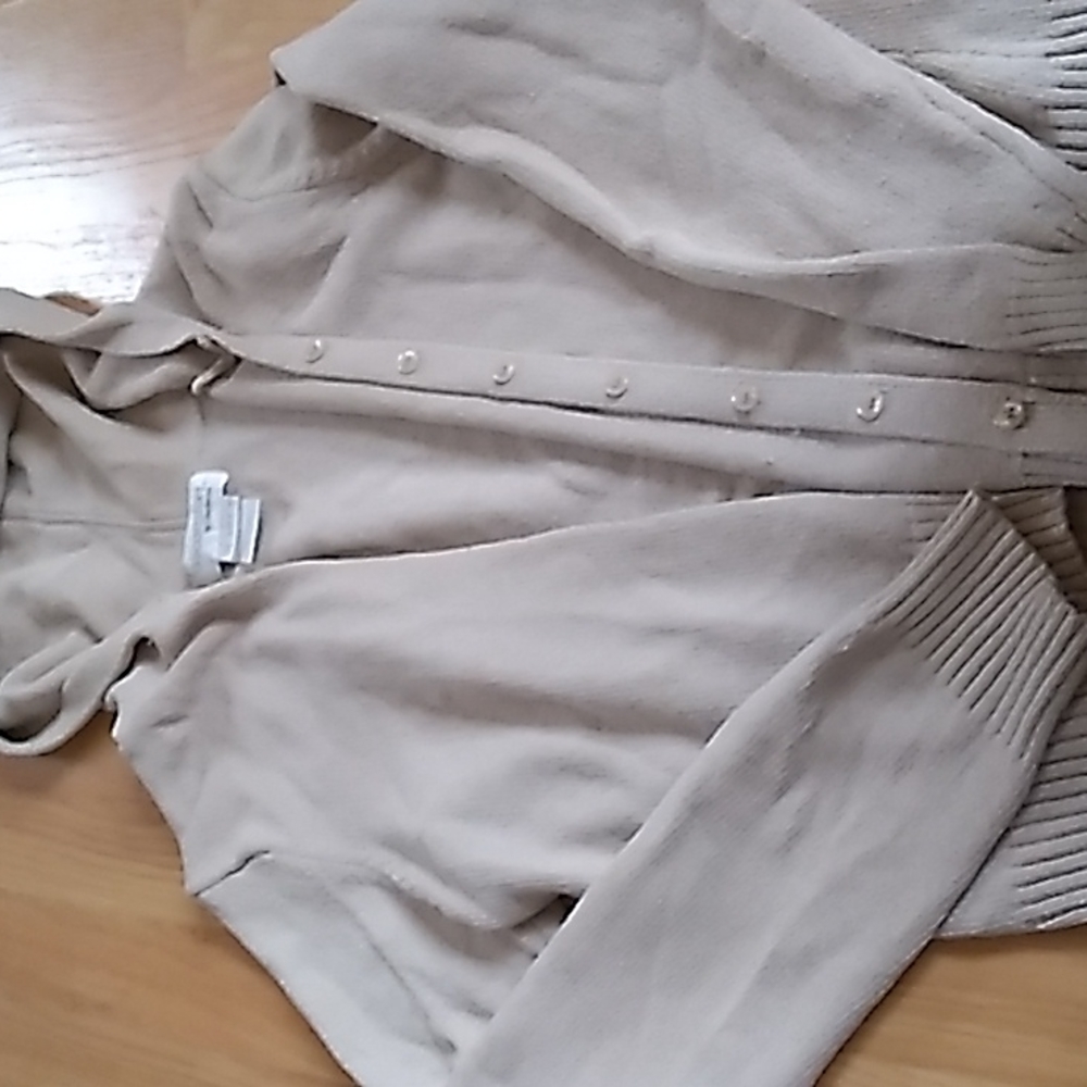 Sweater/cardigan